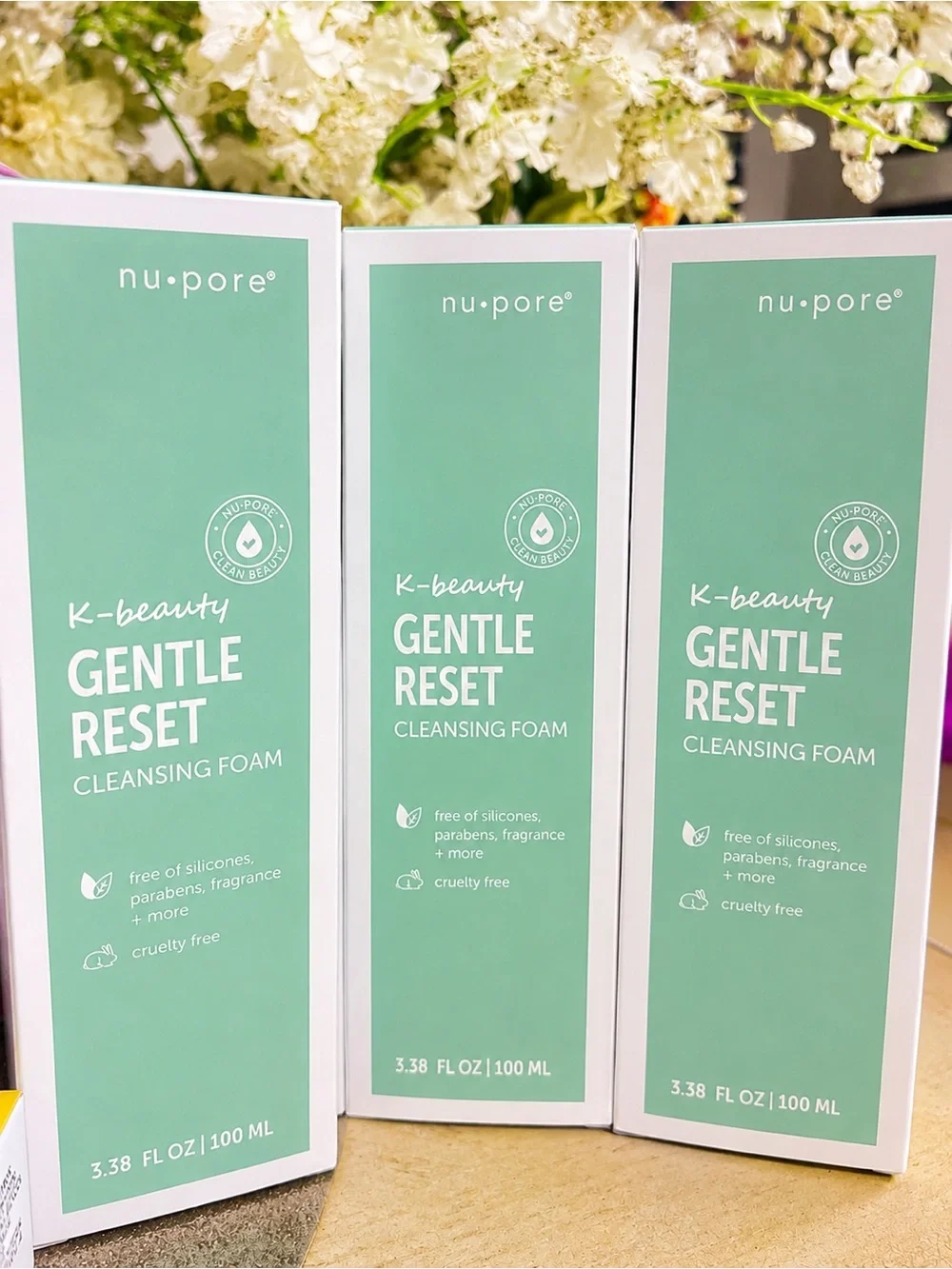 Gentle Reset Cleansing Foam — Mint Green